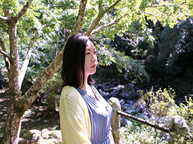 人妻Resort まゆか36歳 サンプル動画サムネイル